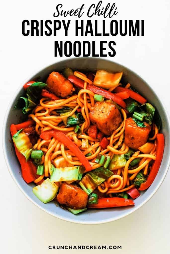 crispy sweet chilli halloumi noodles - This quick and easy one-pan stir fry is a perfect vegetarian dinner. It takes 15 minutes and has plenty of veg, sweet chilli sauce and noodles! Plus, the halloumi is perfectly crispy with no deep-frying necessary!