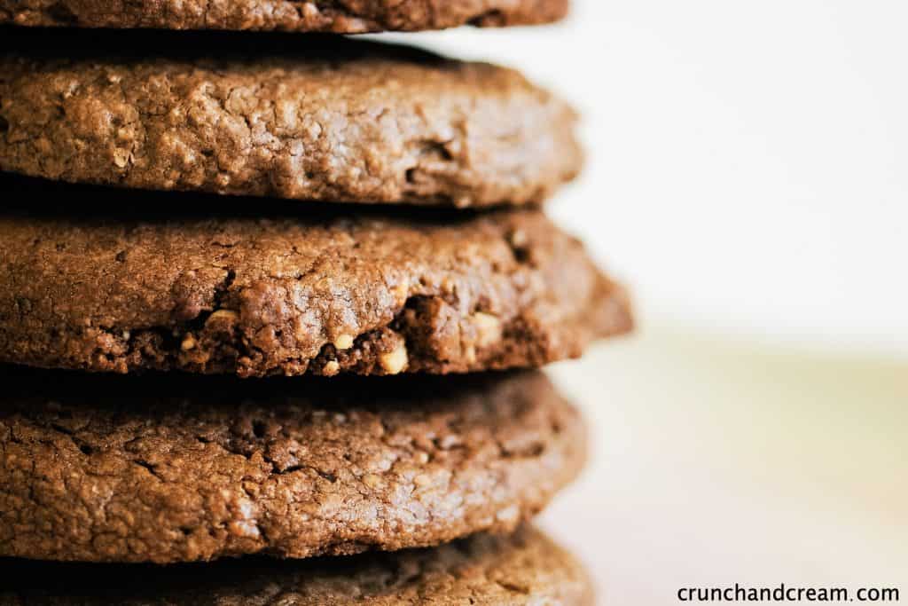 a stack of nutella cookies on a plate